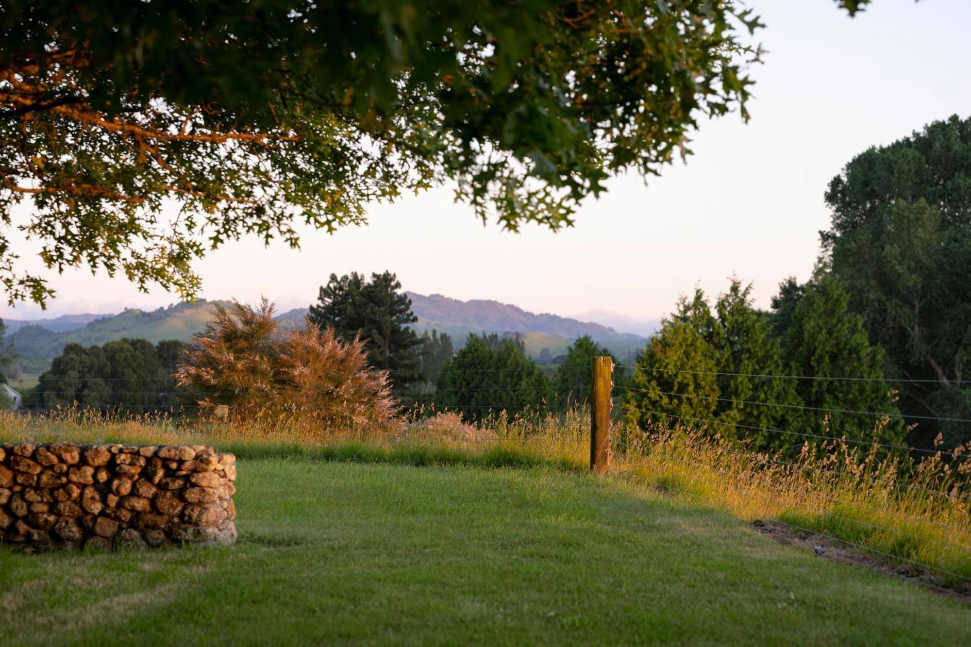 Ranginui Retreat Villa Masterton Exteriör bild